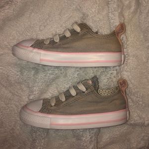 Grey/pink toddler converse slip on size 7 toddler